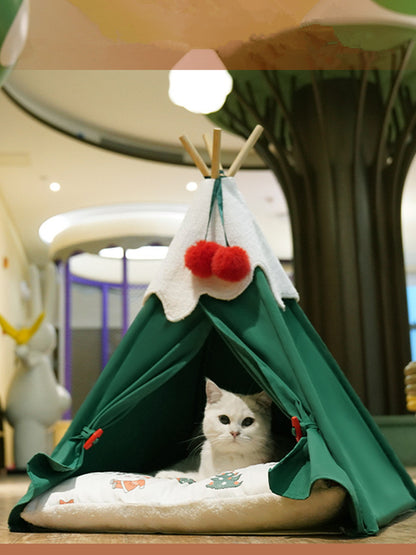 hristmas Tree Cat House